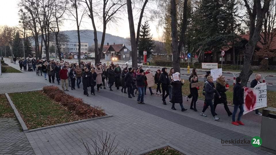Protest w Suchej Beskidzkiej - Beskidzka24.pl
